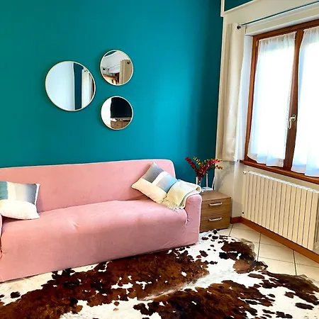 Decanter Apartment Tirano